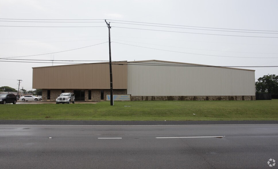6642 Baker Blvd, Fort Worth, TX for lease - Building Photo - Image 3 of 3