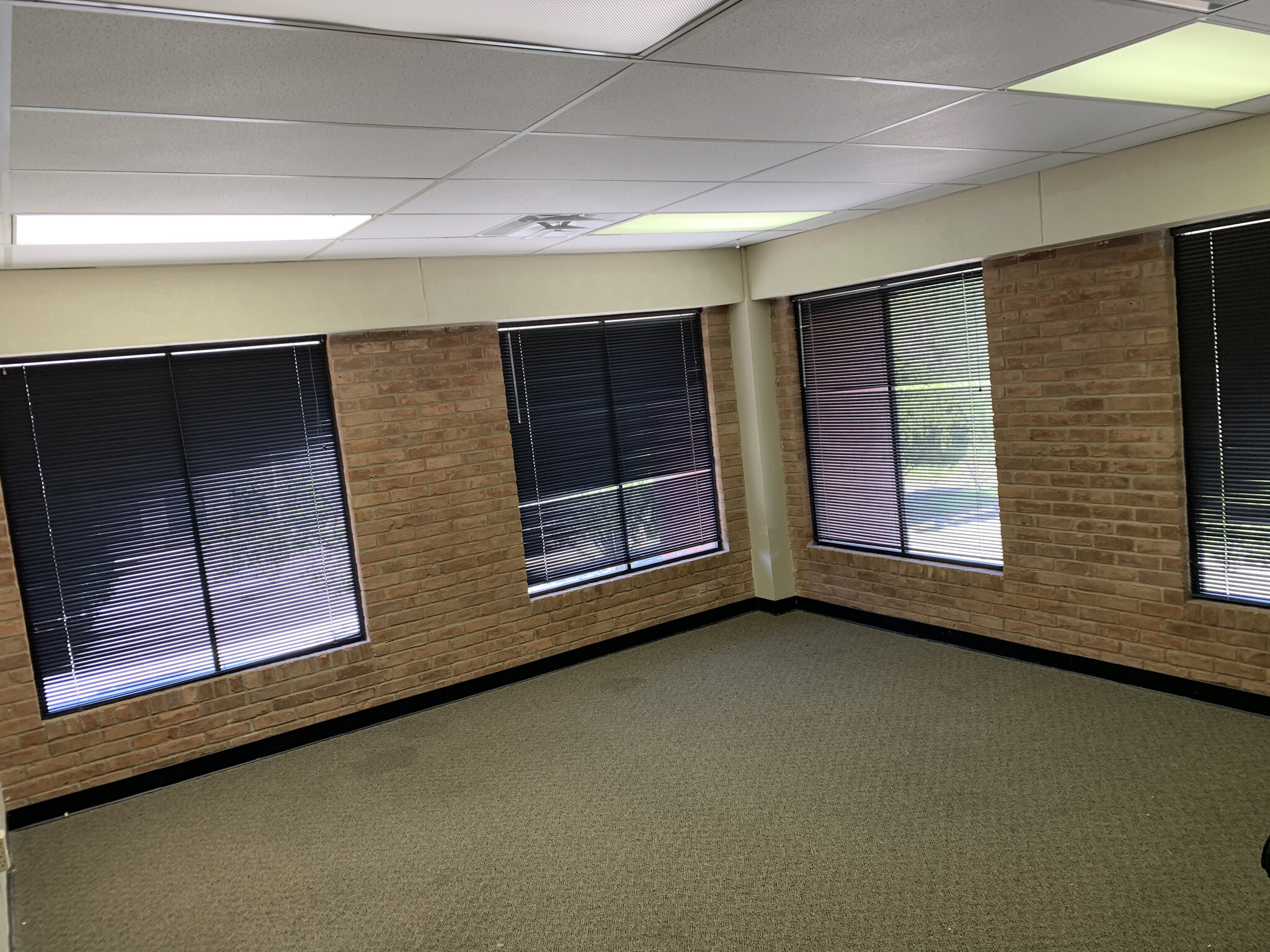 17150 Butte Creek Rd, Houston, TX for lease Interior Photo- Image 1 of 2