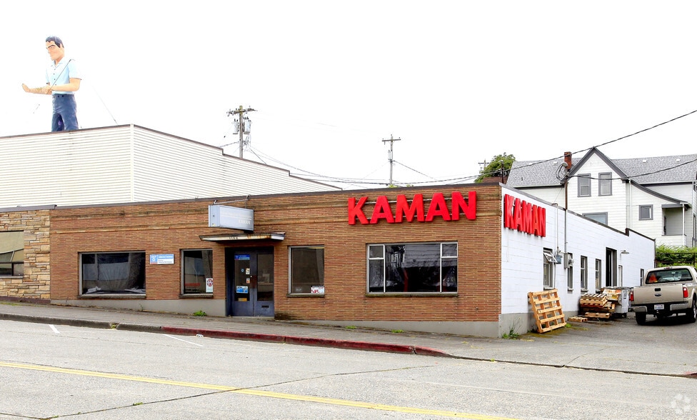 1106 Hewitt Ave, Everett, WA à vendre - Photo principale - Image 1 de 2