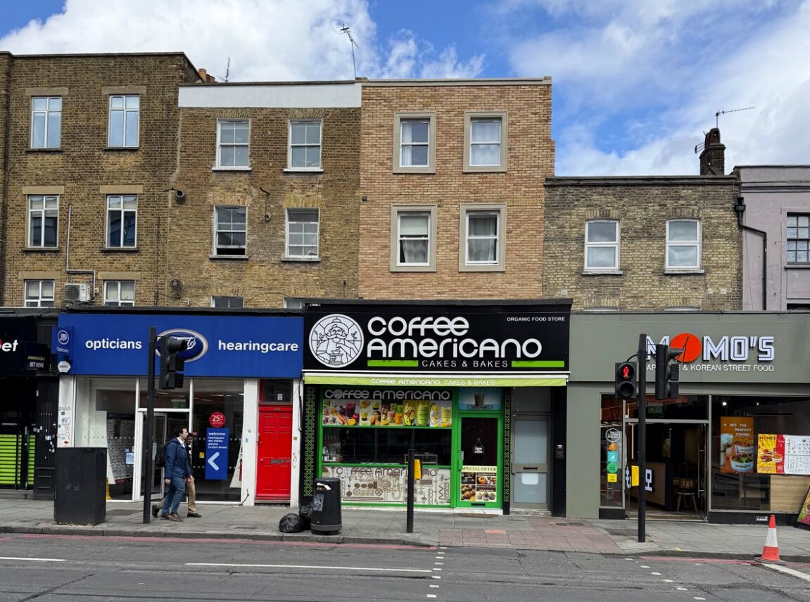 104 Camden High St, Londres à louer Photo principale- Image 1 de 2