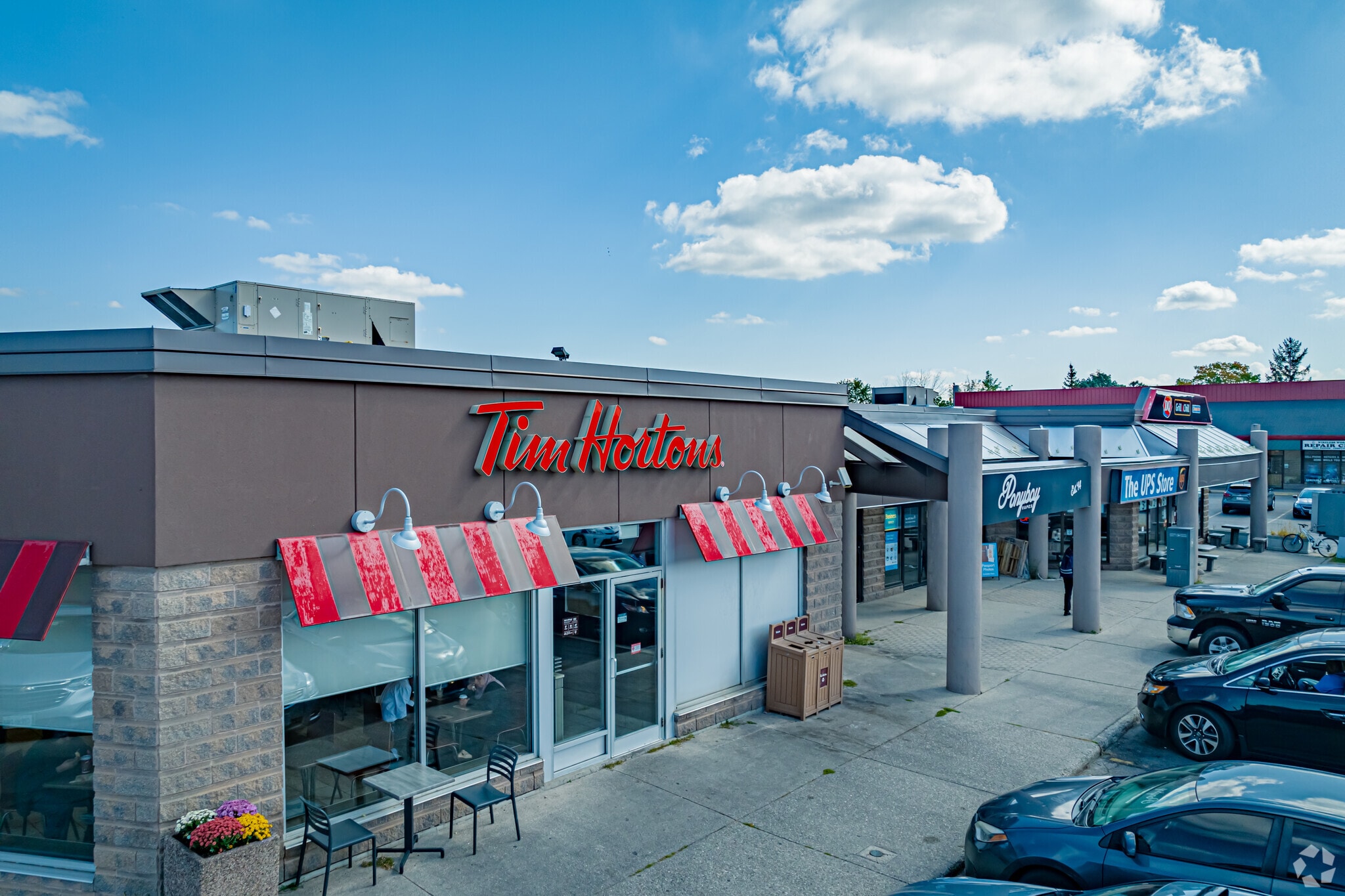 304 Stone Rd W, Guelph, ON for sale Primary Photo- Image 1 of 1