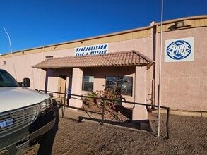 1055 Empire Dr, Lake Havasu City, AZ à louer Photo intérieure- Image 2 de 31