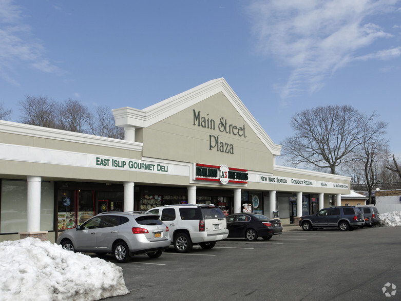 79-97 E Main St, East Islip, NY for lease - Building Photo - Image 2 of 4