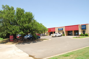 Industrial Office / Flex Space For Lease - Entrepôt