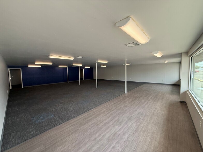 4554-4596 W Chinden Blvd, Garden City, ID à louer - Photo du bâtiment - Image 2 de 3