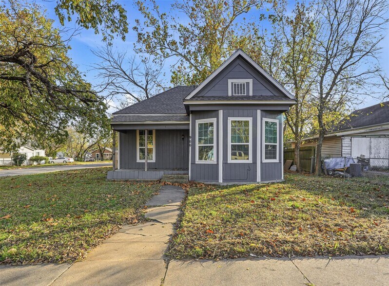 900 W Morgan St, Denison, TX for sale - Primary Photo - Image 1 of 1