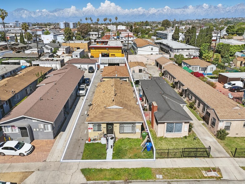 6341 11th Ave, Los Angeles, CA for sale - Primary Photo - Image 1 of 9