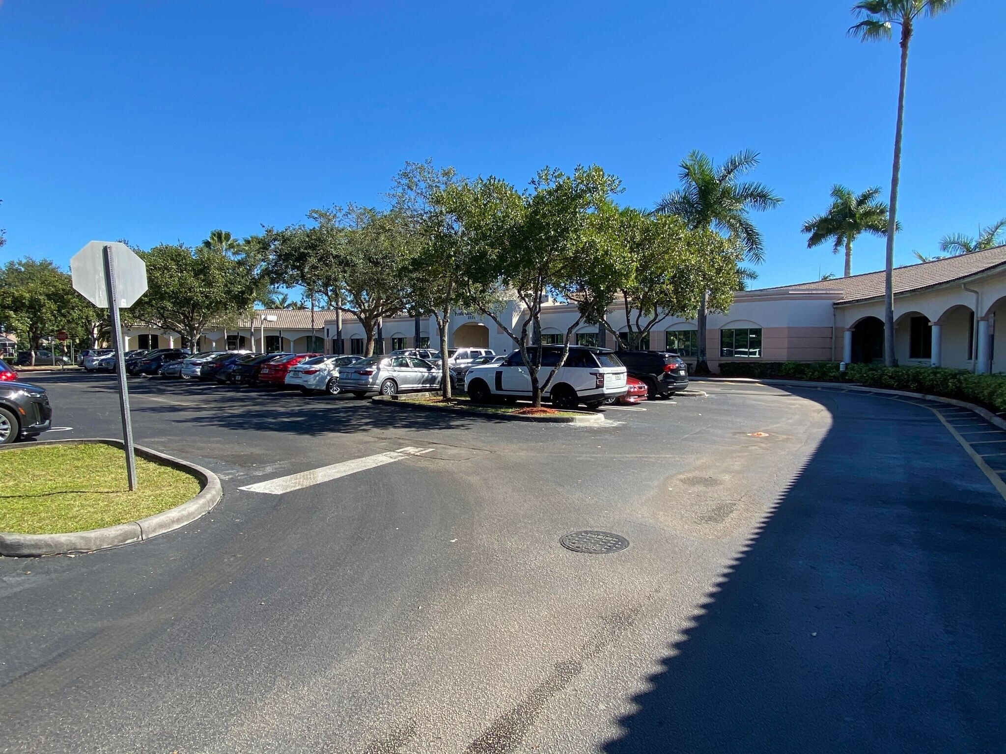 2525 Embassy Dr S, Cooper City, FL for lease Building Photo- Image 1 of 15