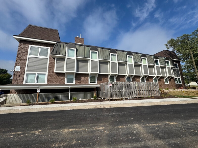 7211 NW 83rd St, Kansas City, MO for sale - Building Photo - Image 3 of 10