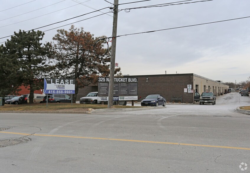 325 Nantucket Blvd, Toronto, ON for sale - Primary Photo - Image 1 of 1