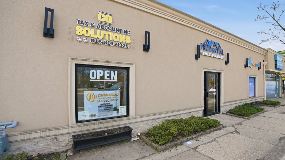 450 Sunrise Hwy, Rockville Centre, NY for sale - Building Photo - Image 2 of 58