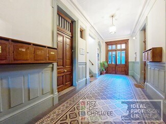 Plus de détails pour Bureau à vendre