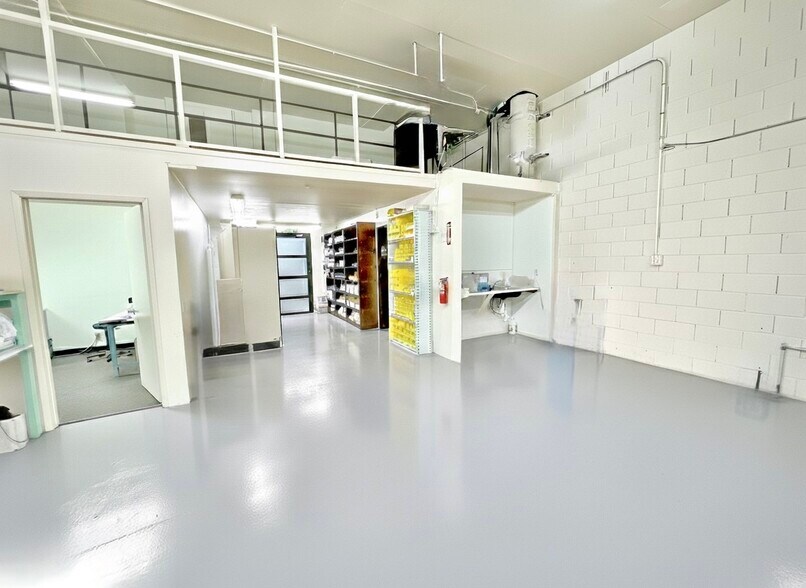 1166 Independence Ave, Mountain View, CA à louer - Photo du bâtiment - Image 2 de 6