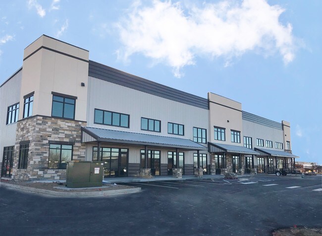 Plus de détails pour 7287 Greenridge Rd, Windsor, CO - Local d'activités à louer