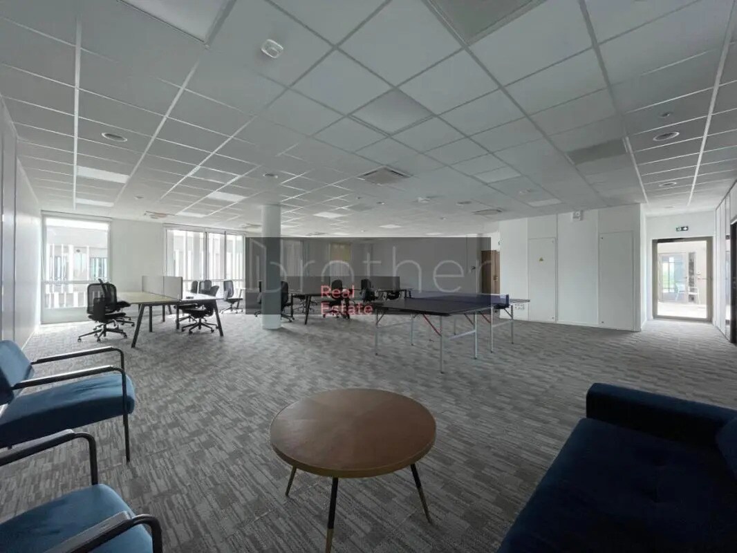 Office in Bruges for lease Building Photo- Image 1 of 8
