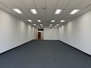 18301-18307 Sherman Way, Reseda, CA for lease Interior Photo- Image 2 of 3