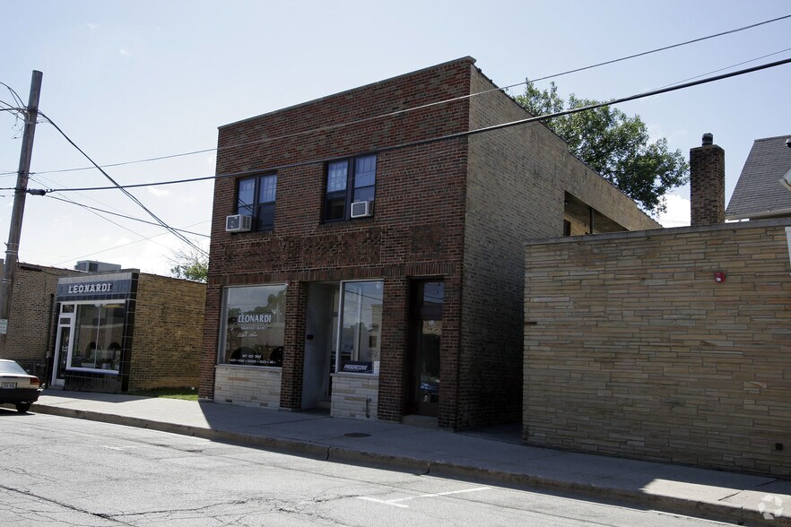 53 Highwood Ave, Highwood, IL à louer - Photo du bâtiment - Image 3 de 5