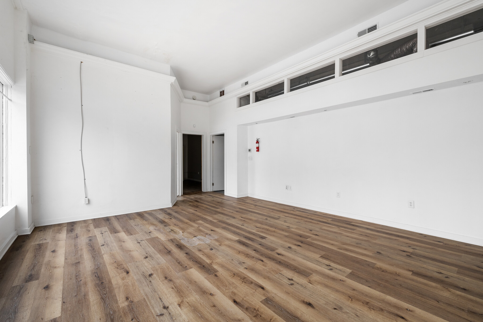 33 W Saint Clair St, Indianapolis, IN for lease Interior Photo- Image 1 of 9