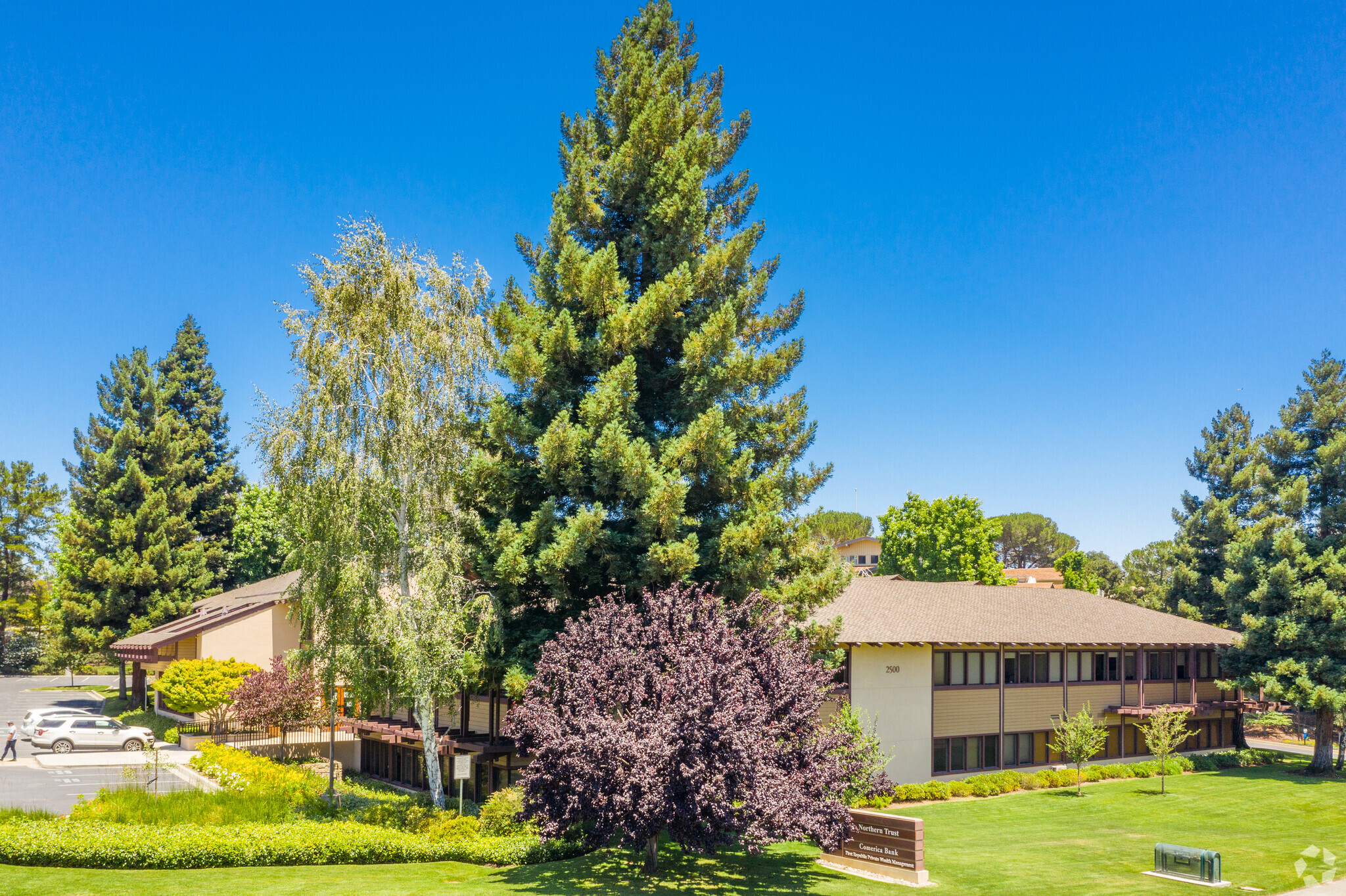 2500 Sand Hill Rd, Menlo Park, CA for lease Building Photo- Image 1 of 7