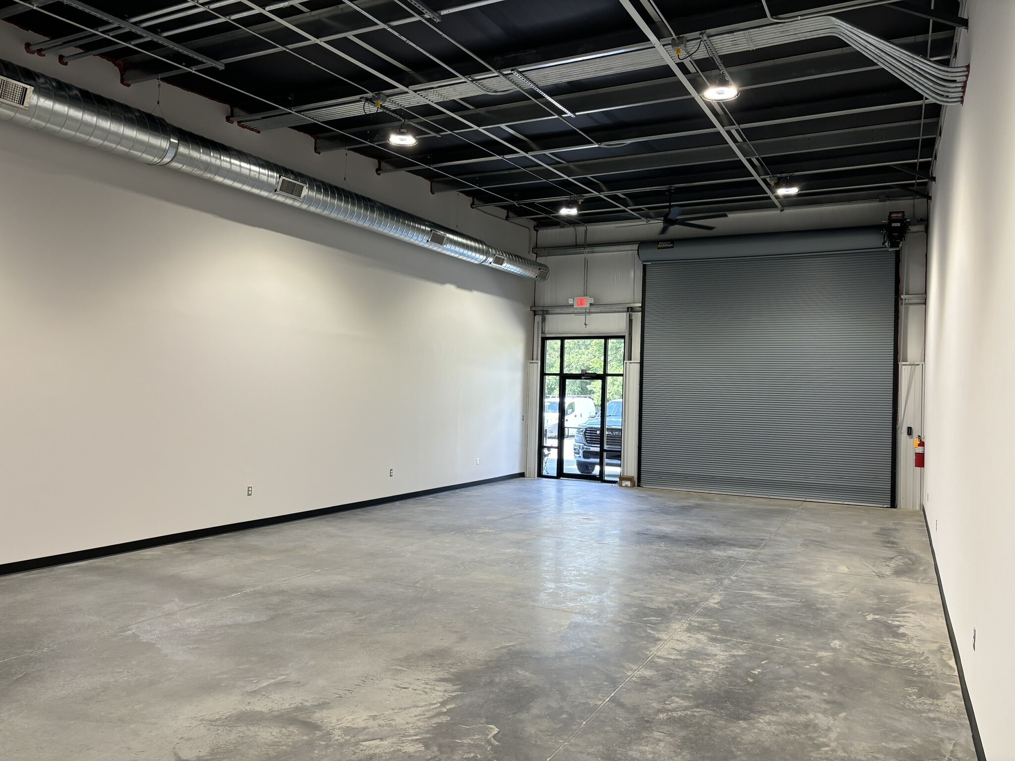 230 Casey's Ln, Flowood, MS for lease Interior Photo- Image 1 of 16