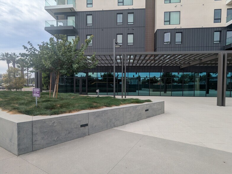 2103 Rivington, Irvine, CA à louer - Photo du bâtiment - Image 1 de 3