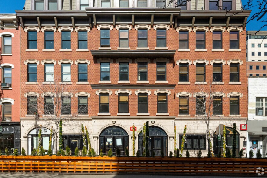 36-42-42 Newark St, Hoboken, NJ à louer - Photo du bâtiment - Image 3 de 40