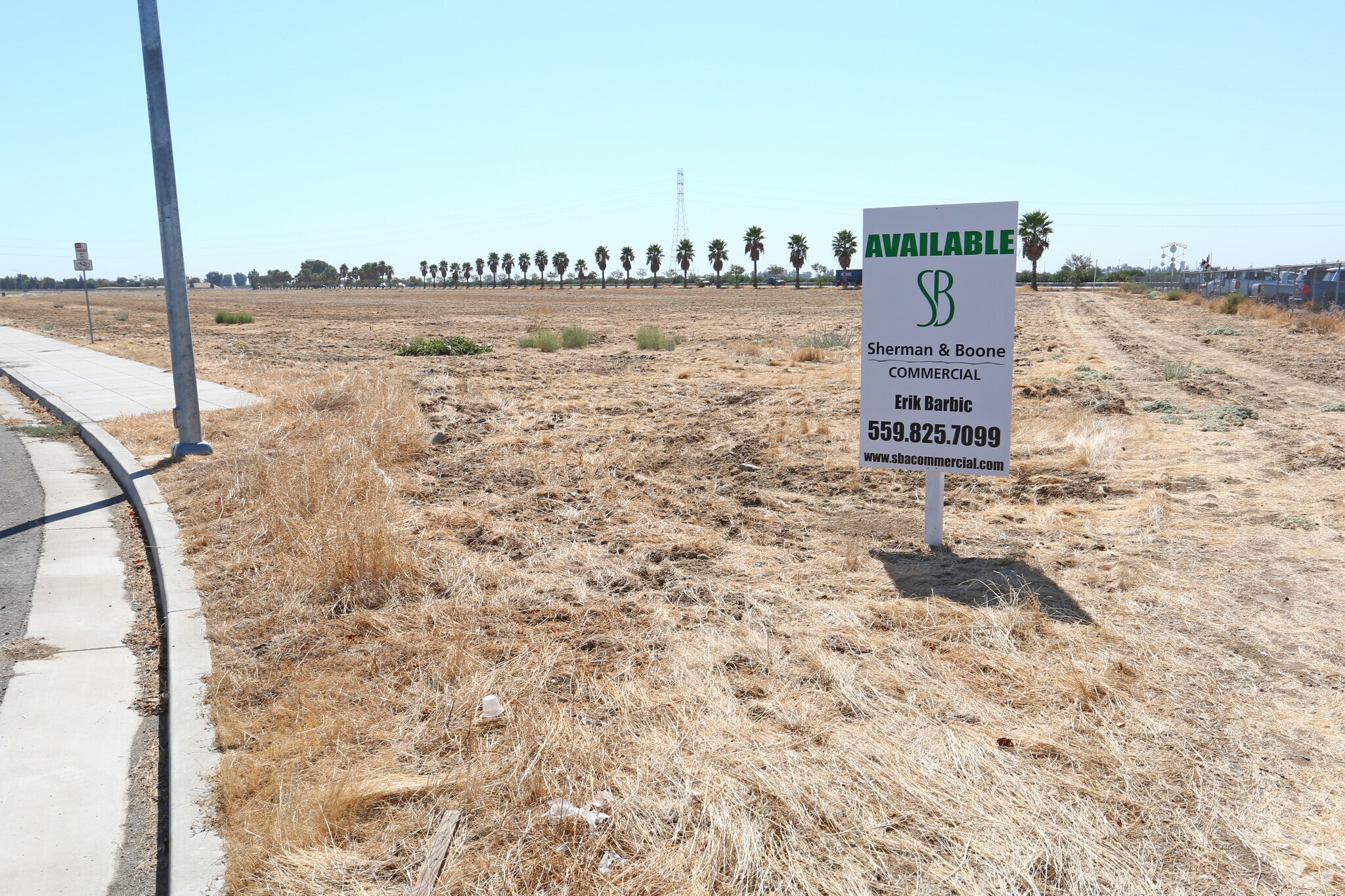 Montgomery Lake Way, Chowchilla, CA for lease Primary Photo- Image 1 of 11
