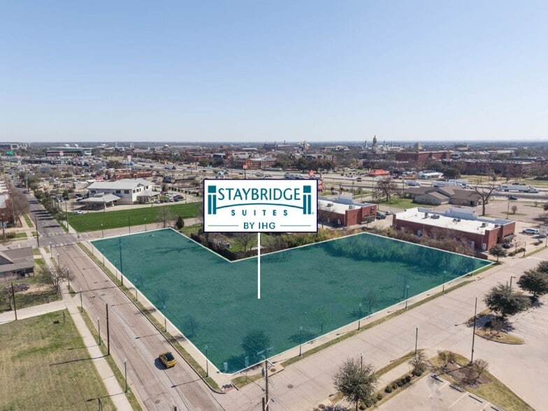 918 10th st, Waco, TX for sale - Aerial - Image 2 of 5