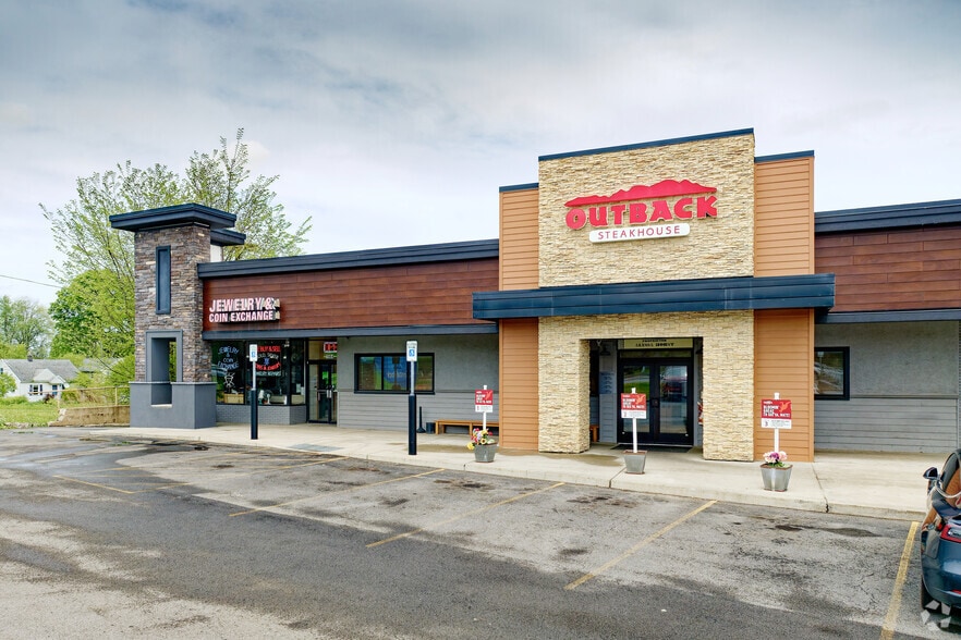 1942-1956 W Ridge Rd, Rochester, NY for lease - Building Photo - Image 3 of 11