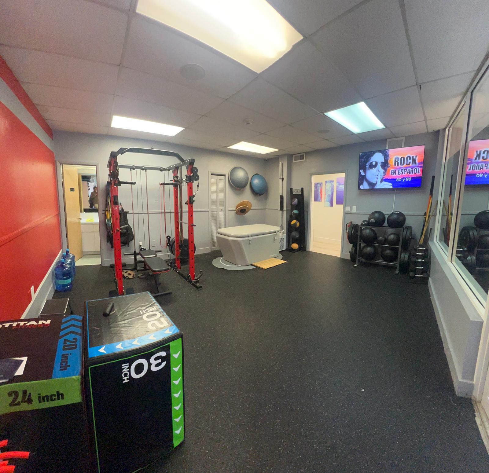 6405 NW 36th St, Miami, FL for lease Interior Photo- Image 1 of 14