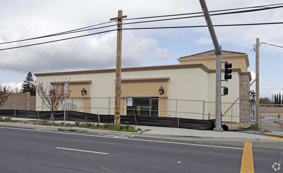 1070 Laurel Rd, Oakley, CA for lease - Building Photo - Image 1 of 3