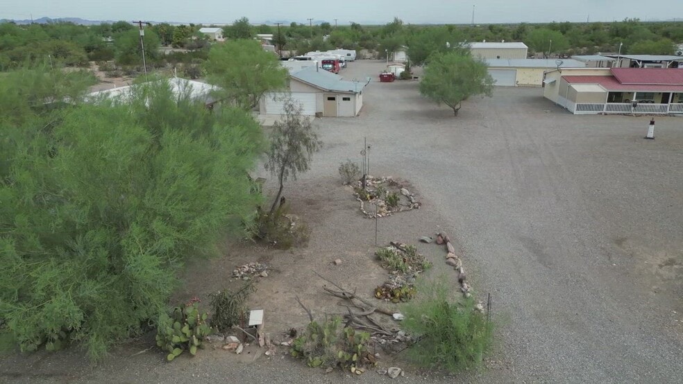 256 Pyramid Ln, Quartzsite, AZ for sale - Commercial Listing Video - Image 2 of 14