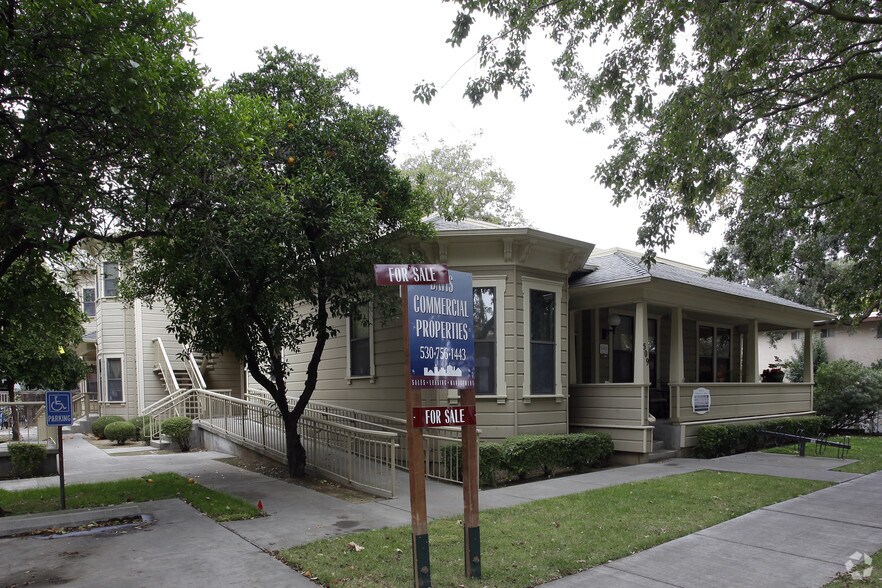 509 4th St, Davis, CA à louer - Photo du bâtiment - Image 3 de 4