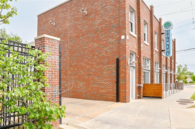 1147 S Lewis Ave, Tulsa, OK à vendre - Photo du bâtiment - Image 3 de 34
