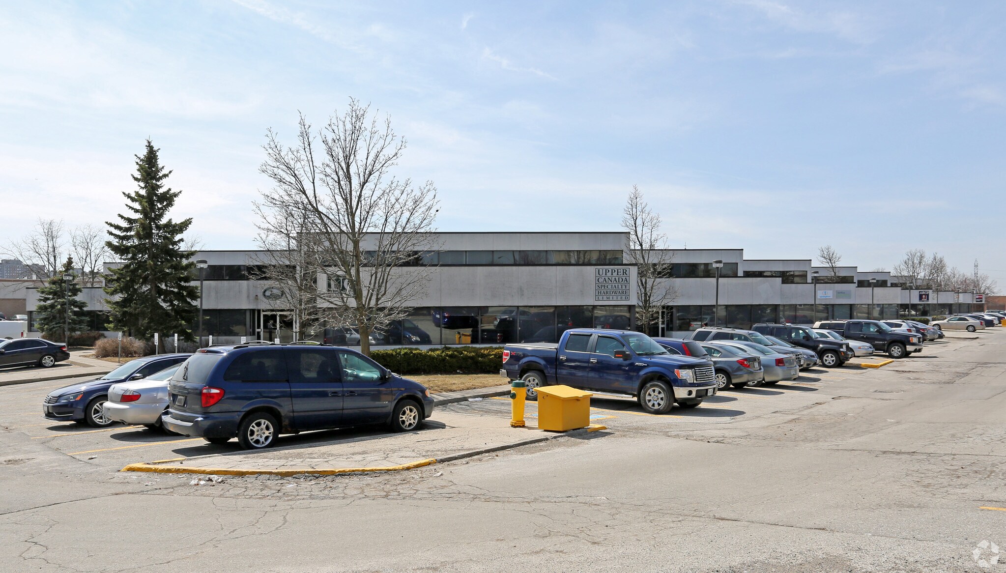 7100 Warden Ave, Markham, ON à vendre Photo principale- Image 1 de 1