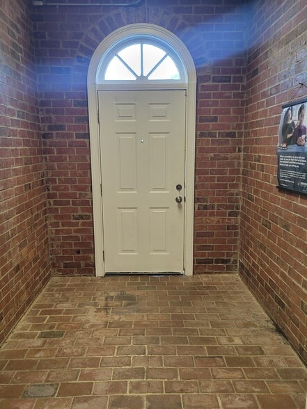 115 Sycamore Dr, Athens, GA for sale - Building Photo - Image 2 of 33