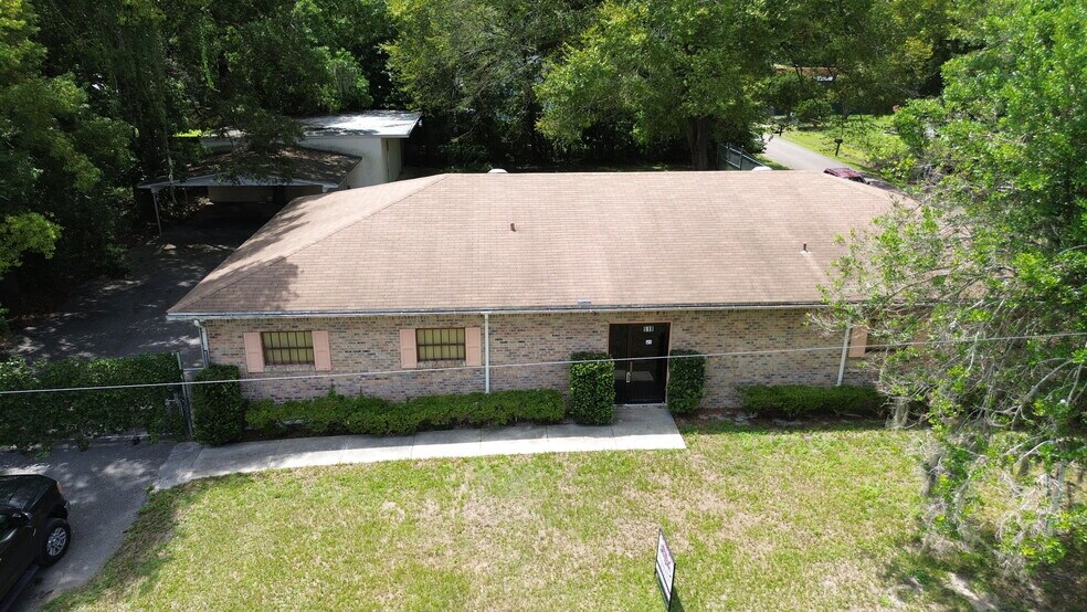 Harriet & Stevens Portfolio portefeuille de 2 propriétés à vendre sur LoopNet.ca - Photo du bâtiment - Image 2 de 83