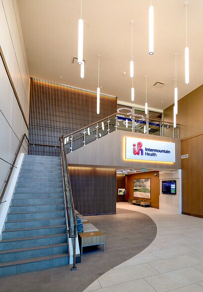 23750 E. 14th Avenue, Aurora, CO à louer - Photo intérieure - Image 2 de 7