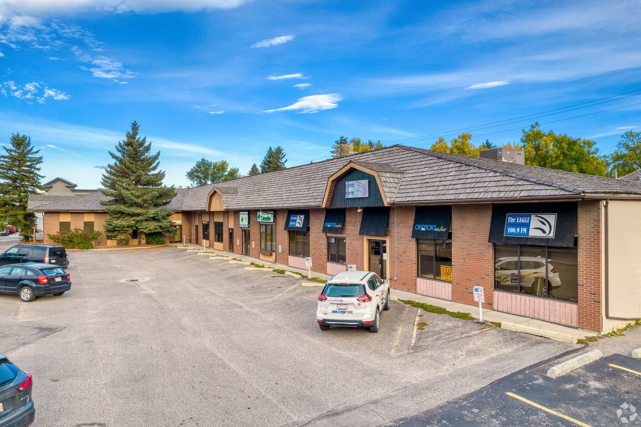 22 Elizabeth St, Okotoks, AB à vendre Photo principale- Image 1 de 1