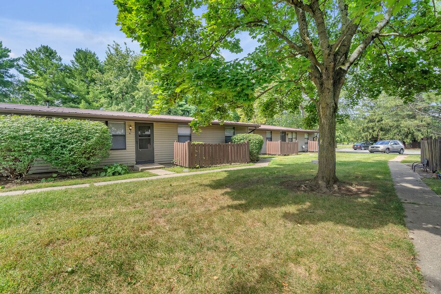 3033 S P St, Elwood, IN à vendre - Photo du bâtiment - Image 3 de 30