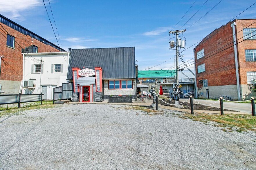 205 N Race St, Glasgow, KY à vendre - Photo du bâtiment - Image 3 de 15