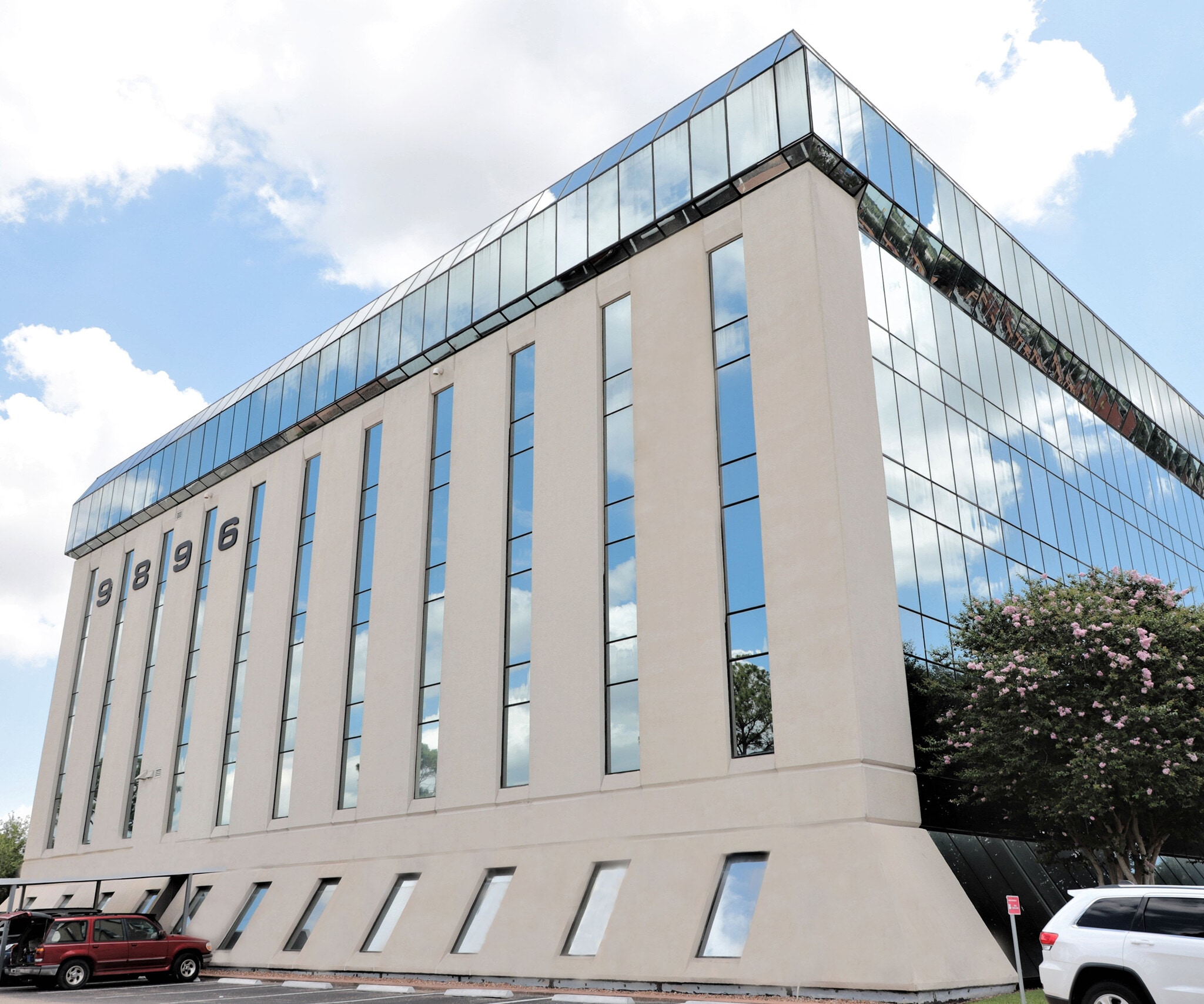 9896 Bissonnet St, Houston, TX for lease Primary Photo- Image 1 of 6
