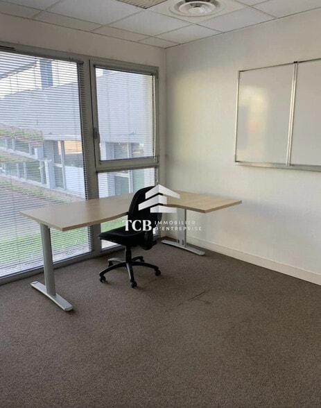 Bureau dans La Chapelle-sur-Erdre à vendre - Photo intérieure - Image 2 de 3