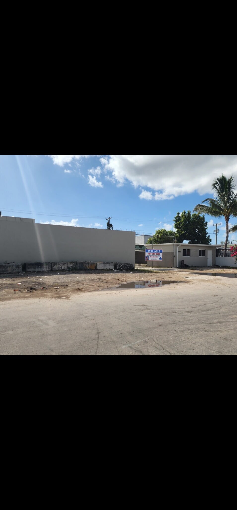 14041 NW 20th Ave, Opa-locka, FL à vendre Photo du bâtiment- Image 1 de 10