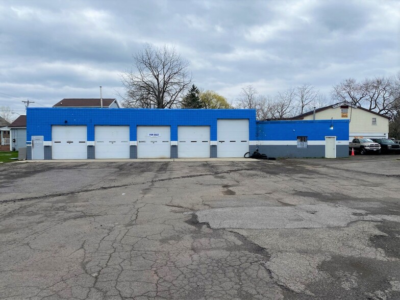 3319 Hyde Park Blvd, Niagara Falls, NY for sale - Building Photo - Image 1 of 1