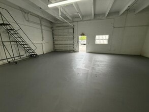 1600-1622 NE 205th Ter, Miami, FL for lease Interior Photo- Image 1 of 1
