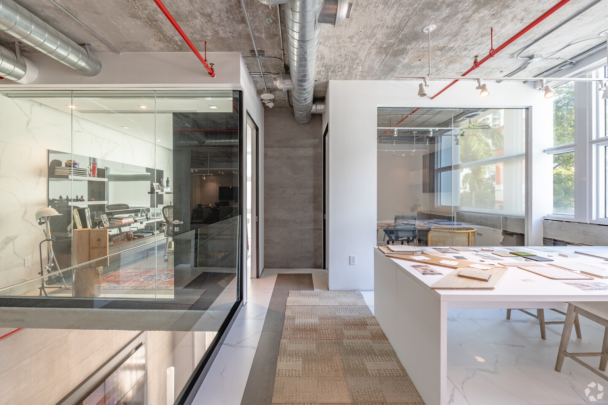 2347 Biscayne Boulevard, Miami, FL à louer Photo intérieure- Image 1 de 20