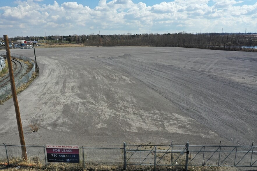 6103 20th St NW, Edmonton, AB for lease - Building Photo - Image 3 of 4