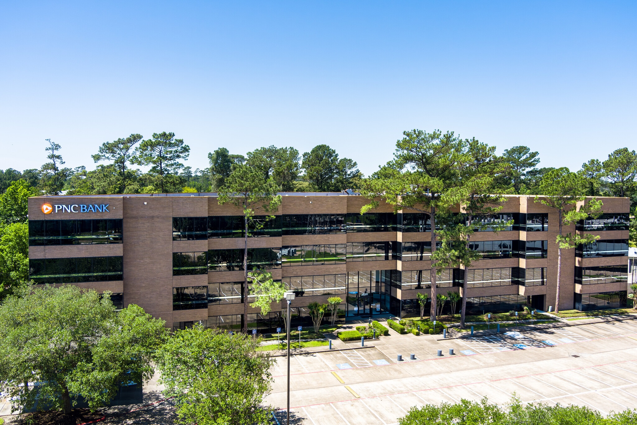 25211 Grogans Mill Rd, The Woodlands, TX for lease Primary Photo- Image 1 of 5