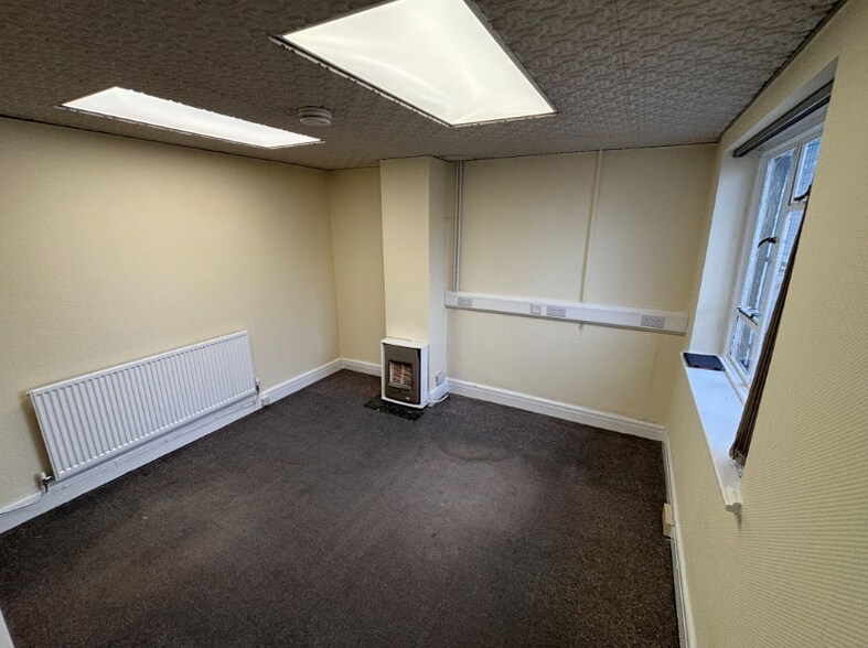 128-128A Cowbridge Rd W, Cardiff à vendre - Photo intérieure - Image 3 de 6
